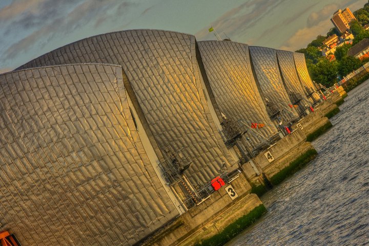 Armadillo di ferro (Thames barrier).jpg